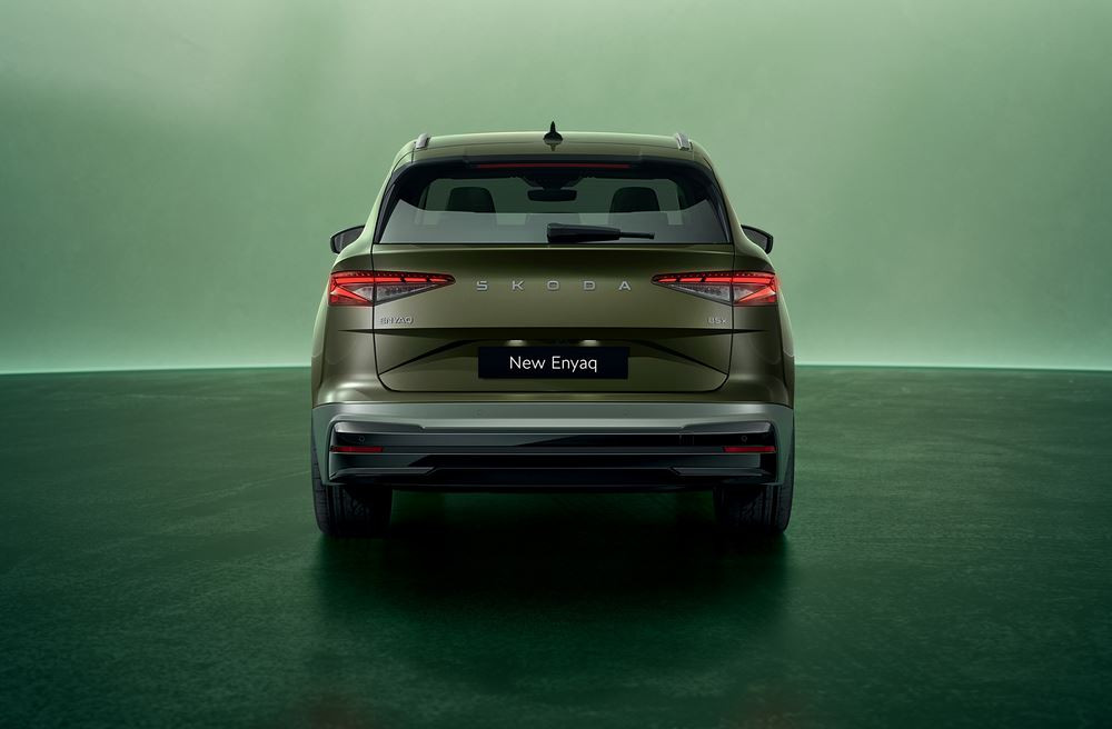 La Skoda Enyaq électrique restylée arbore le nouveau langage de conception Modern Solid