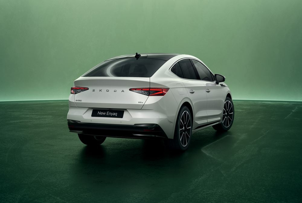La Skoda Enyaq Coupé électrique restylée arbore la calandre Cristal Face 2.0