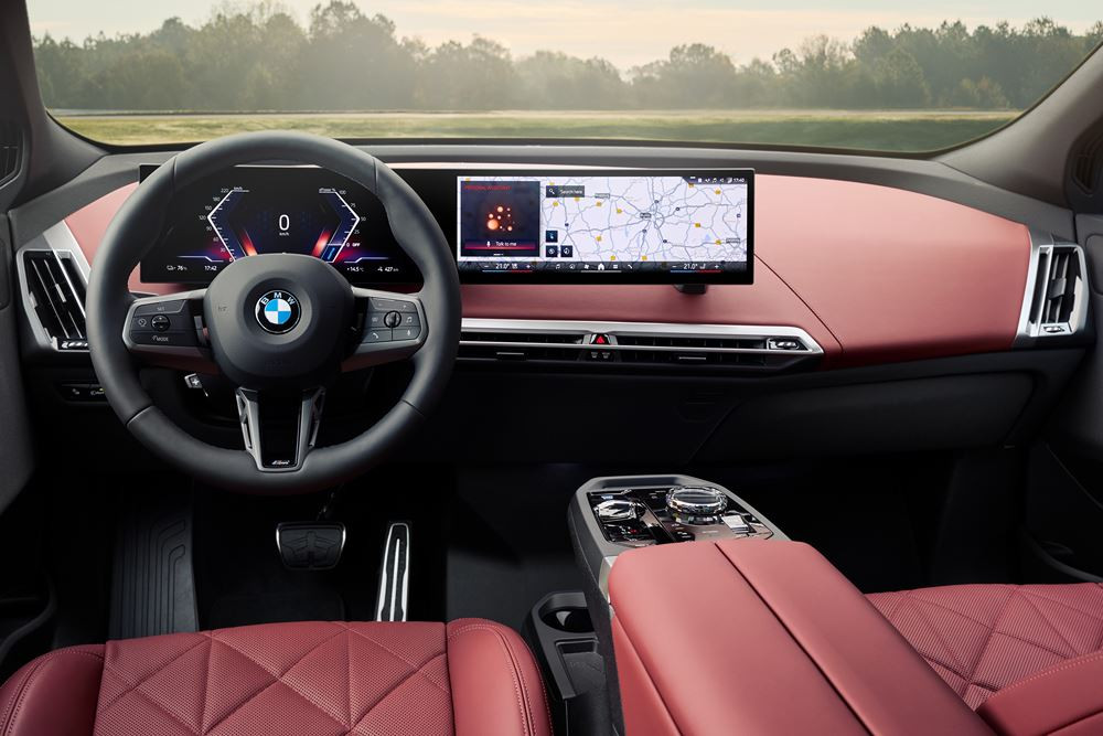 La BMW iX se renouvelle avec une apparence plus sportive