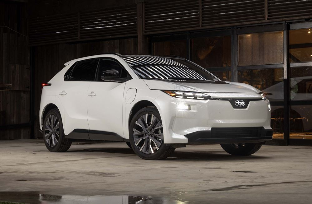 Le SUV électrique de taille intermédiaire Subaru Solterra s'offre une mise à jour