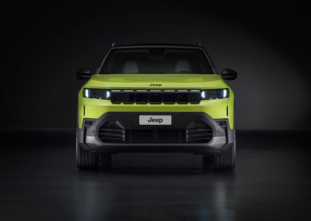 Le SUV compact Jeep Compass de nouvelle génération affiche une calandre à sept fentes revisitée