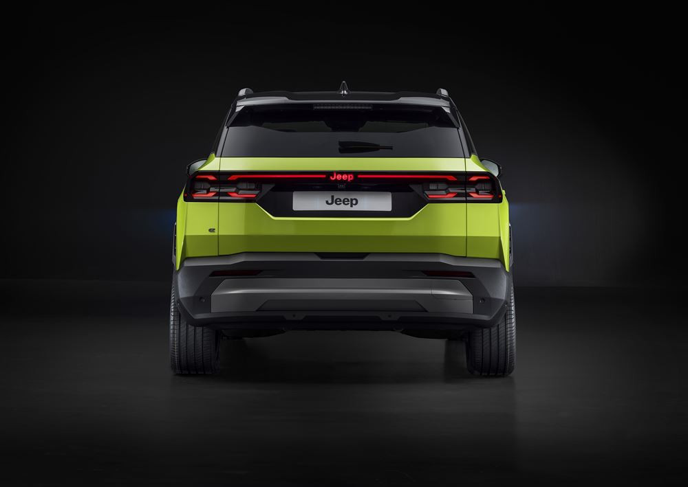 Le SUV compact Jeep Compass de nouvelle génération affiche une calandre à sept fentes revisitée