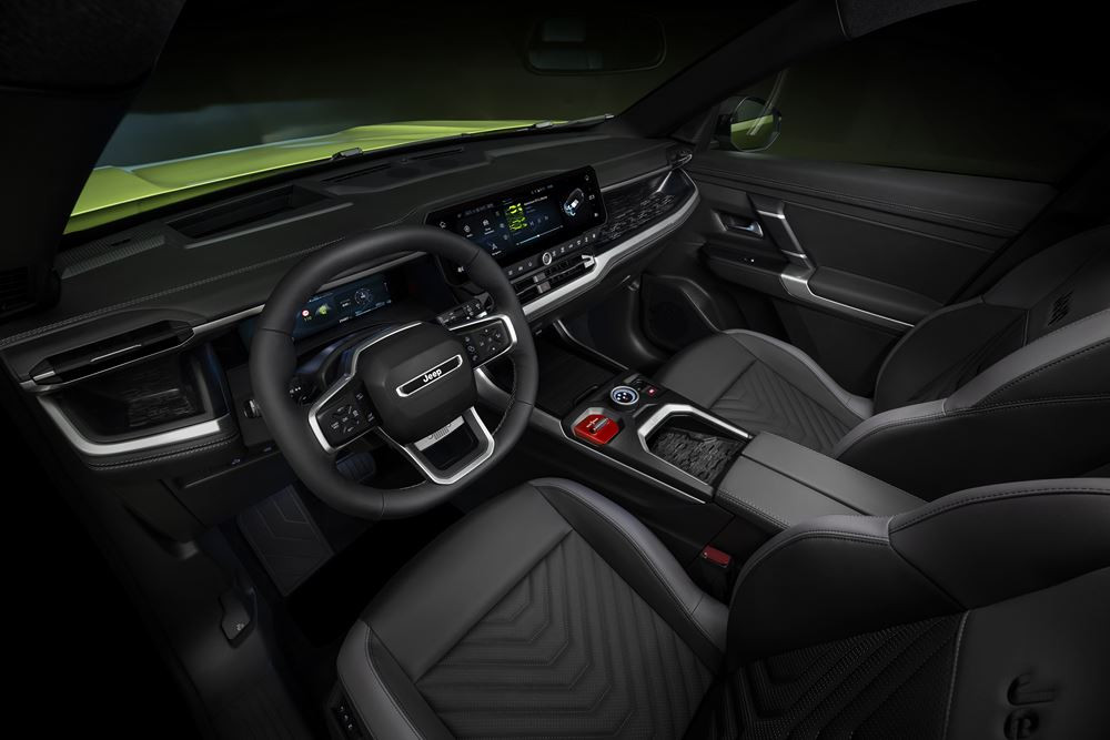 Le SUV compact Jeep Compass de nouvelle génération affiche une calandre à sept fentes revisitée