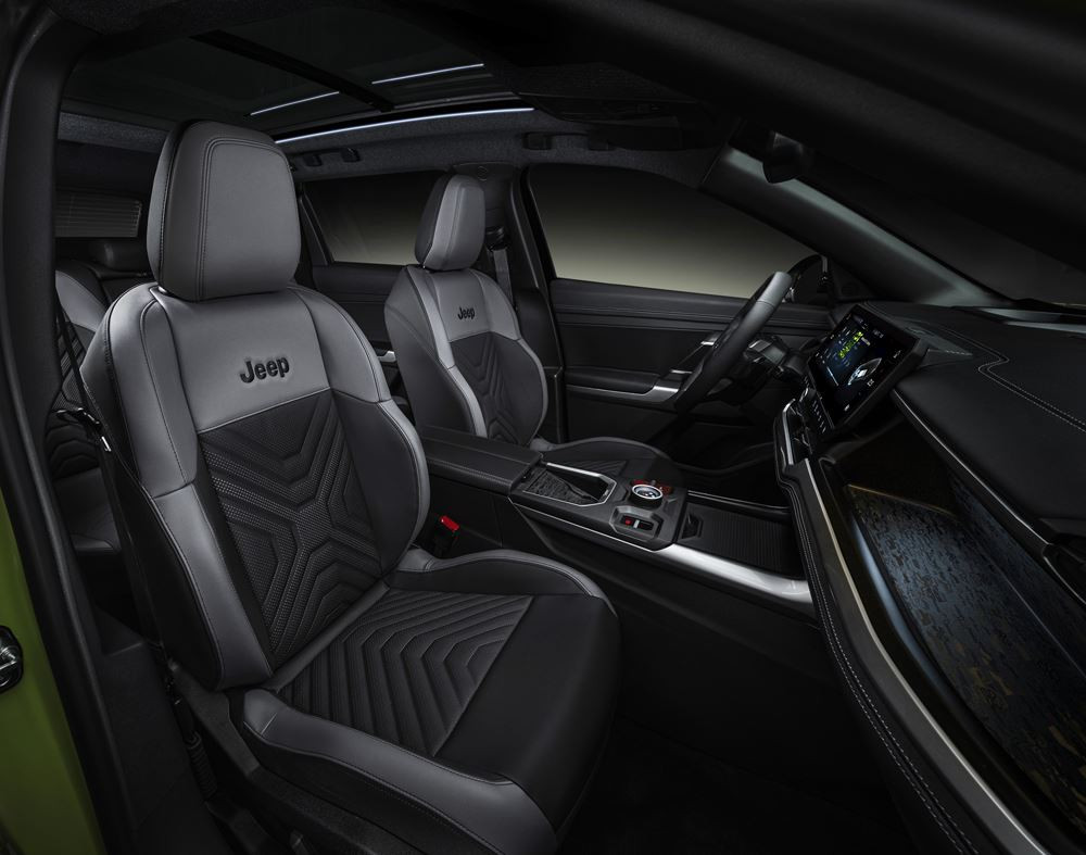 Le SUV compact Jeep Compass de nouvelle génération affiche une calandre à sept fentes revisitée