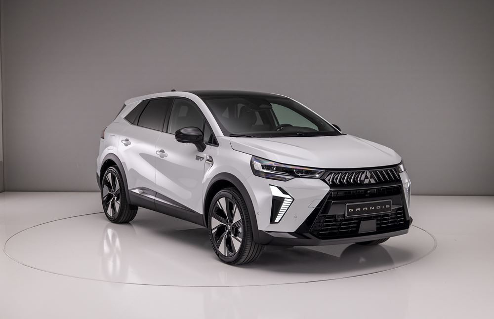 Le SUV compact Mitsubishi Grandis réinterprète la face avant « Dynamic Shield » de Mitsubishi