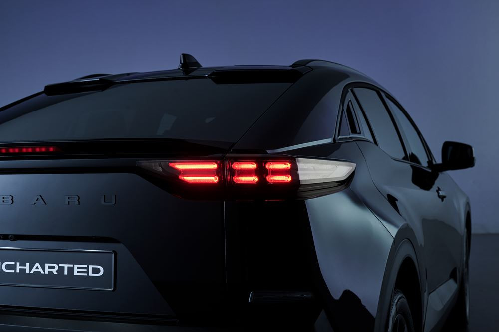 Le SUV compact électrique Subaru Uncharted revendique jusqu'à 585 km d'autonomie