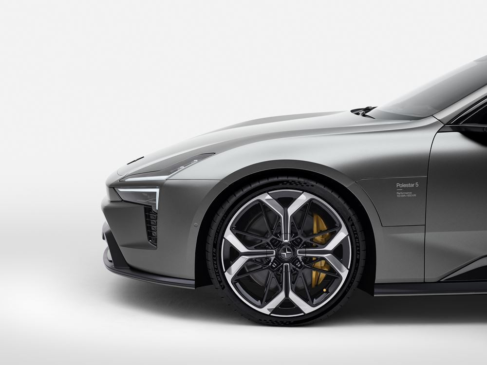 Le Grand Tourer haute performance Polestar 5 repose sur une architecture électrique 800 V