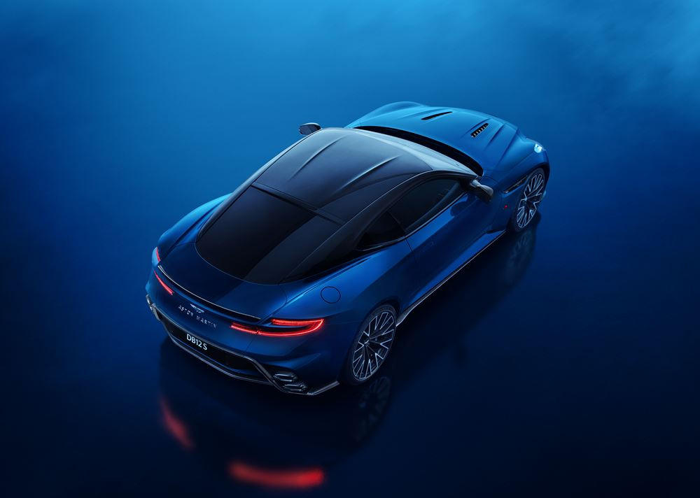 L'Aston Martin DB12 S développe une puissance de 700 ch