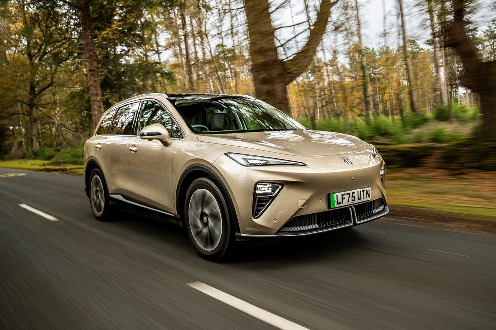 Le SUV électrique de taille intermédiaire MGS6 EV arbore une allure moderne