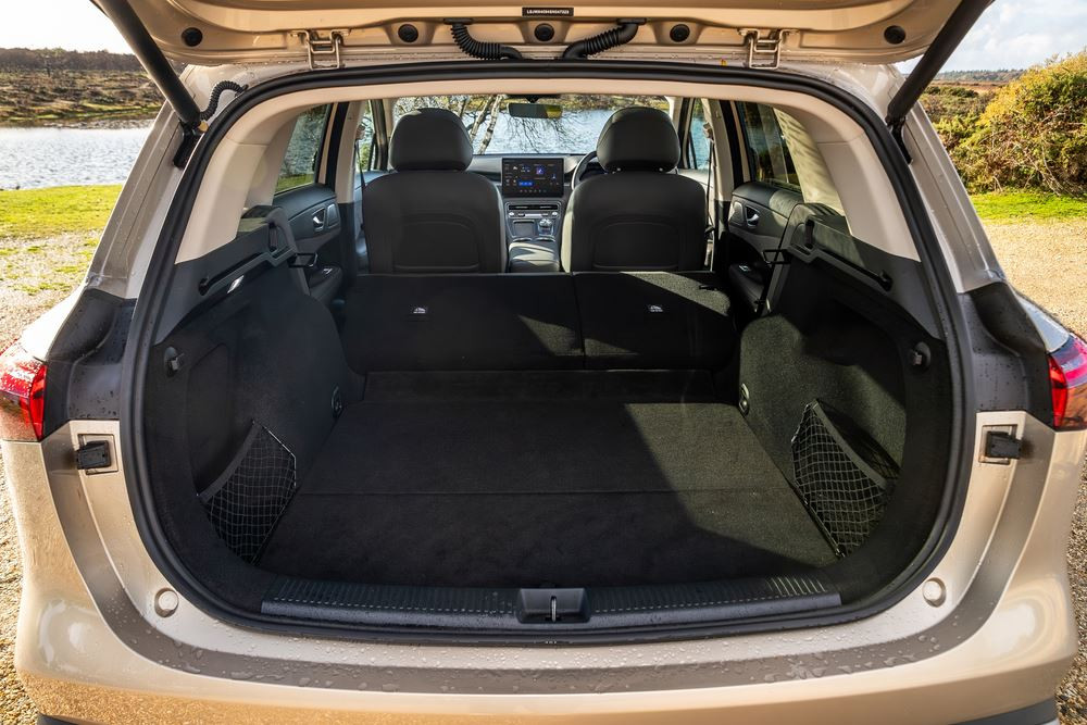 Le SUV électrique de taille intermédiaire MGS6 EV arbore une allure moderne