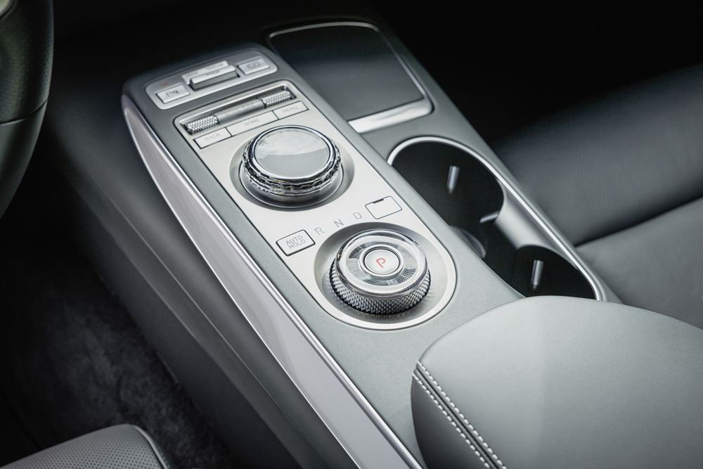 Le SUV électrique premium Genesis Electrified GV70 bénéficie d'une mise à jour