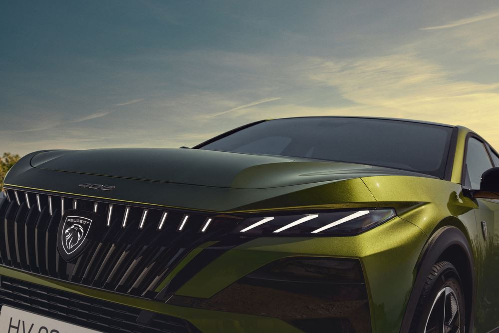 La Peugeot E-408 électrique 157 kW 58,2 kWh restylée affiche une autonomie WLTP de 456 km