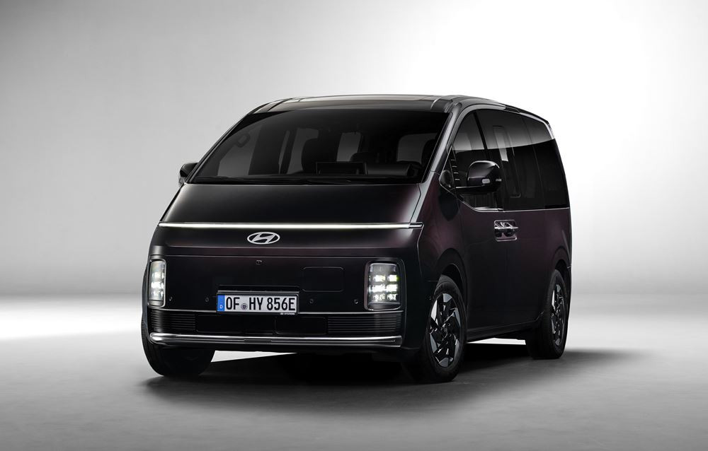 Le grand monospace Hyundai Staria Electric repose sur une architecture 800 V