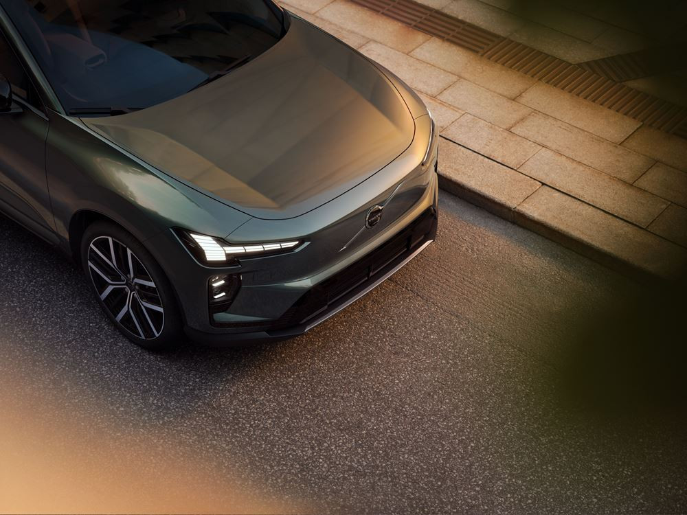 Le Volvo EX60 électrique à transmission intégrale peut parcourir jusqu'à 810 km avec une seule charge