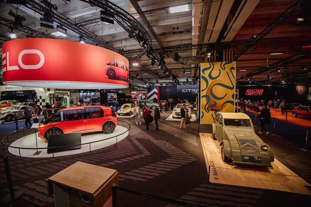 La 50ème édition du salon Rétromobile ouvre ses portes jusqu'au 1er février