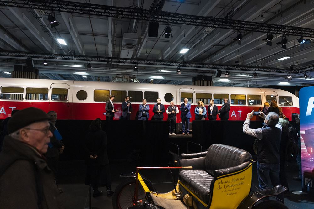 La 50ème édition du salon Rétromobile ouvre ses portes jusqu'au 1er février