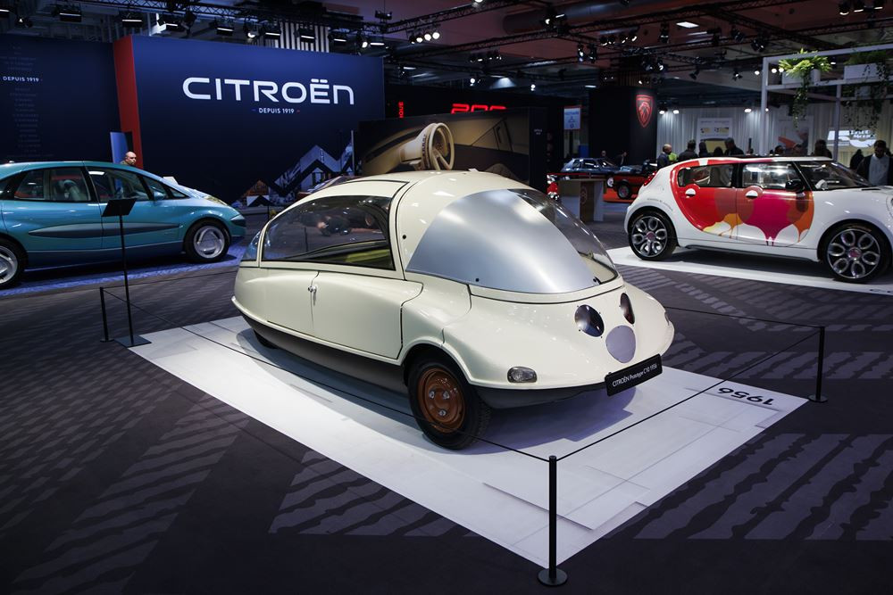 La 50ème édition du salon Rétromobile ouvre ses portes jusqu'au 1er février