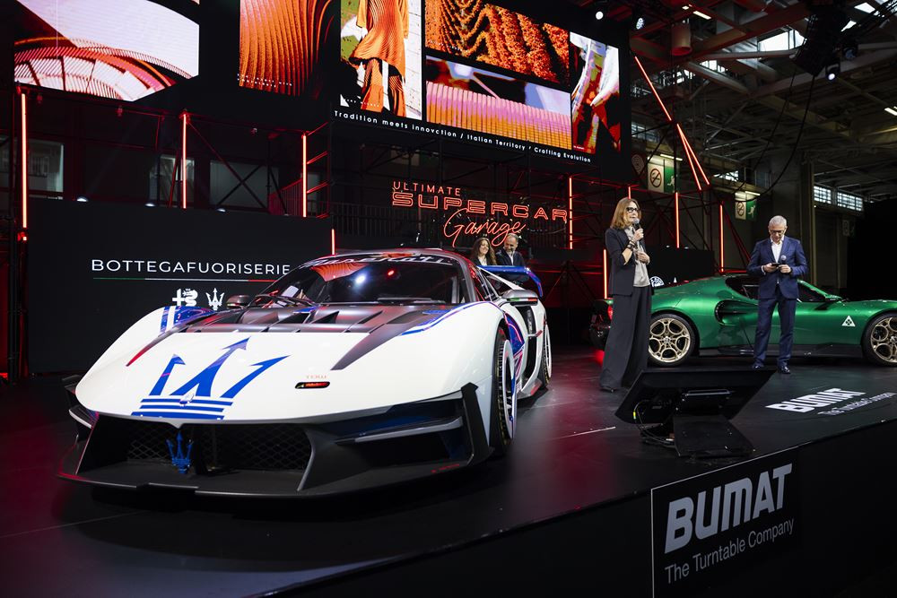 L'Ultimate Supercar Garage est dédié aux supercars modernes