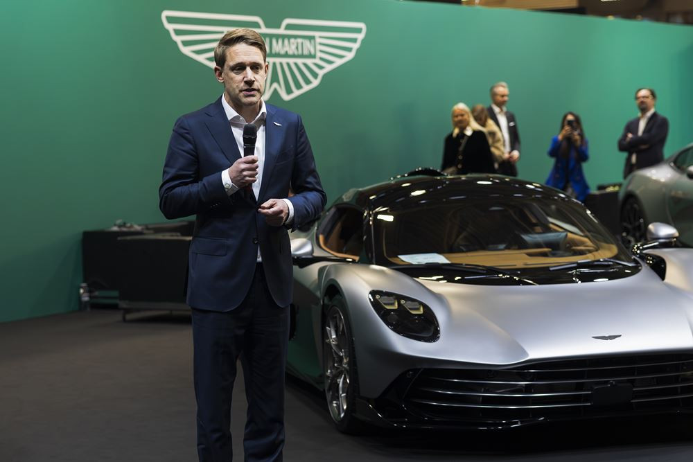 L'Ultimate Supercar Garage est dédié aux supercars modernes