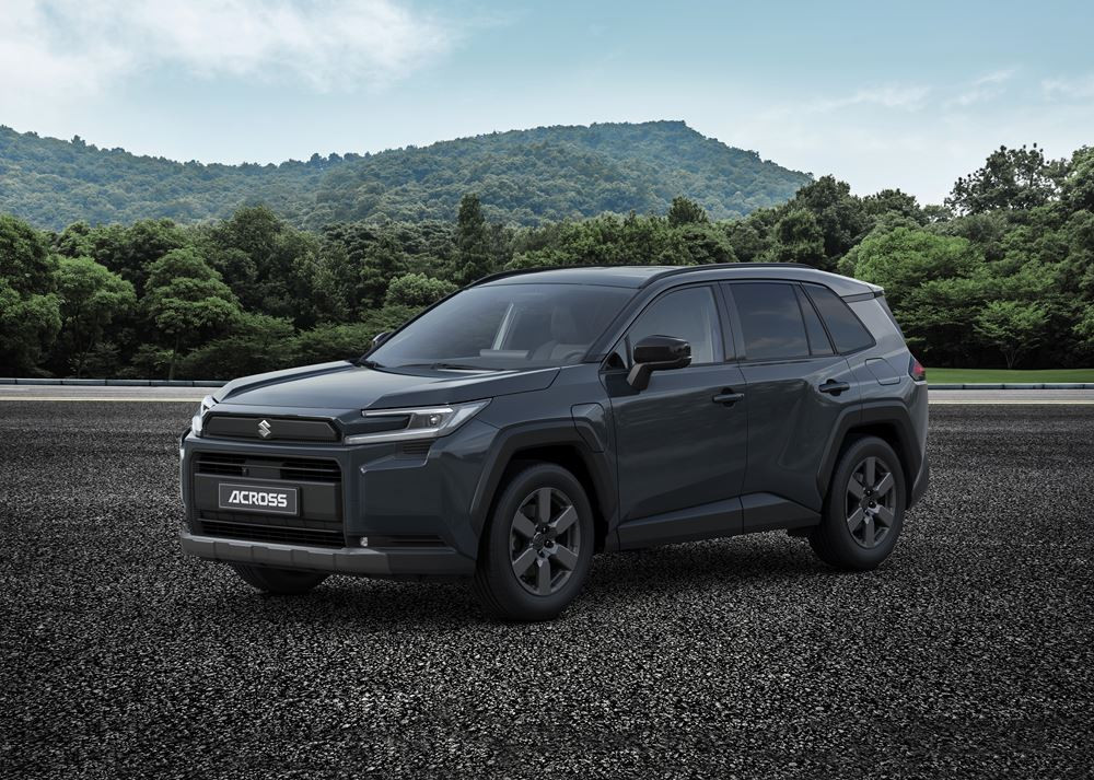 Le SUV polyvalent de taille intermédiaire Suzuki Across affiche un design robuste