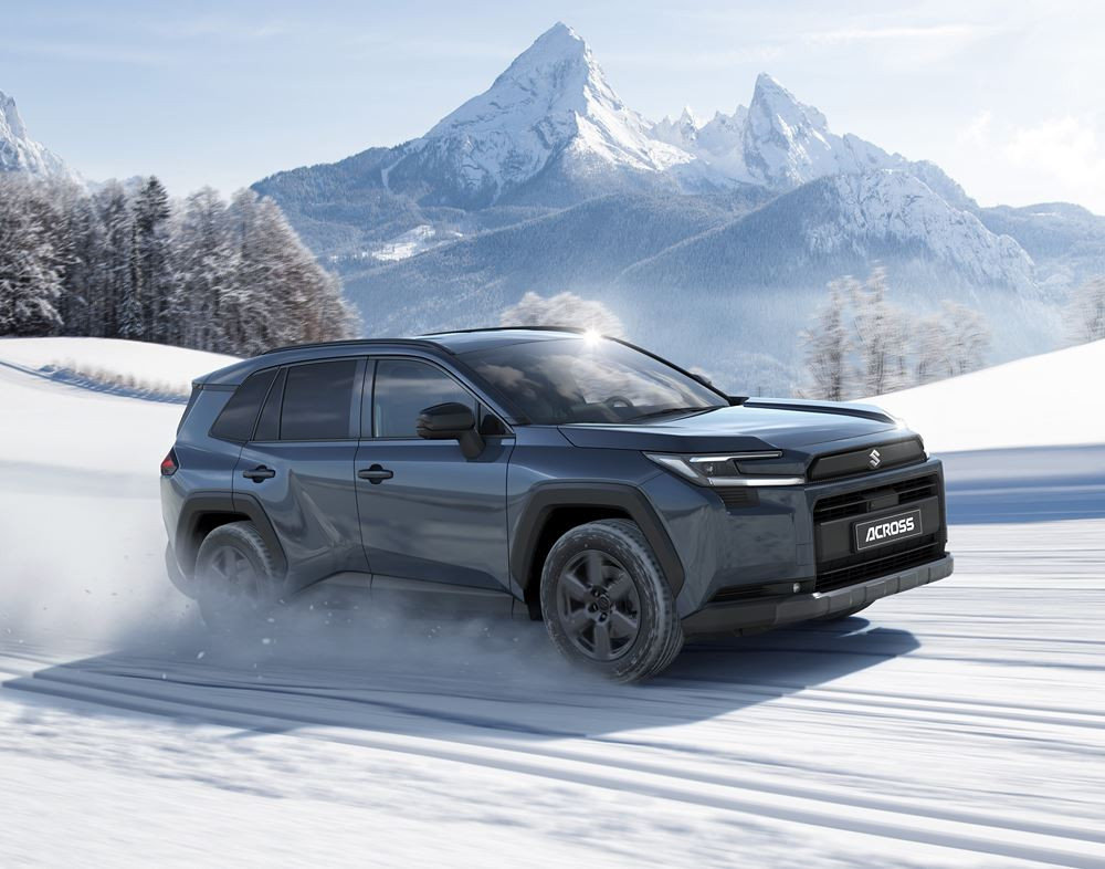 Le SUV polyvalent de taille intermédiaire Suzuki Across affiche un design robuste