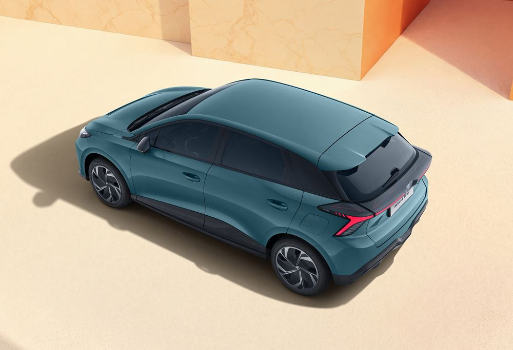 La MG4 EV revient dans une version dotée d'améliorations techniques sur la partie électrique