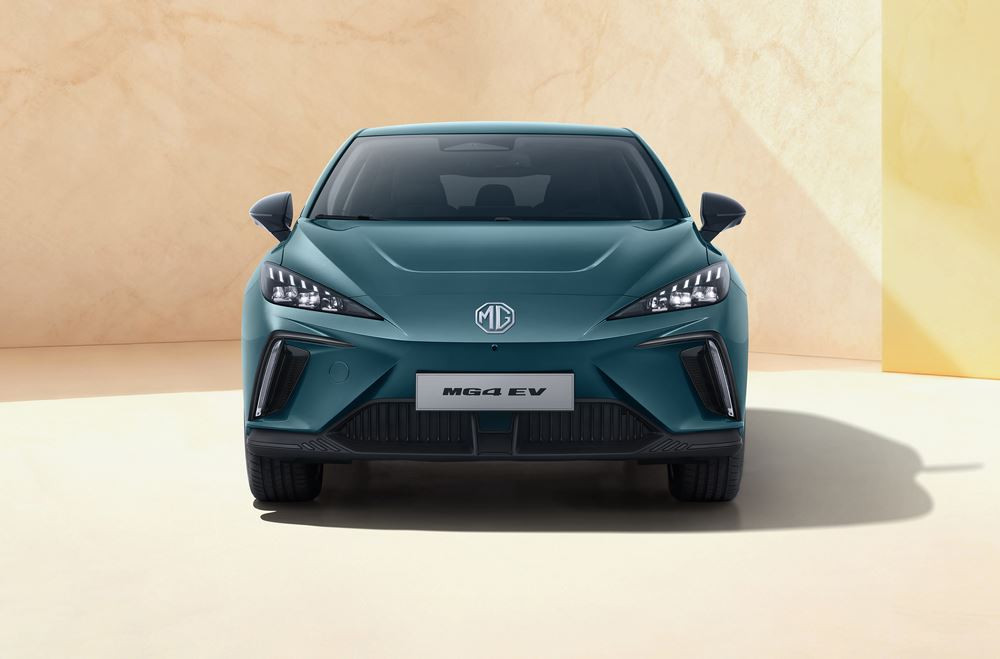 La MG4 EV revient dans une version dotée d'améliorations techniques sur la partie électrique