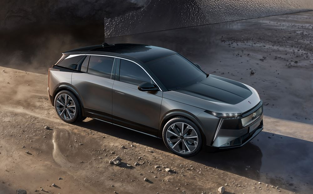 Le SUV de taille intermédiaire DS N°7 revendique un style distinctif