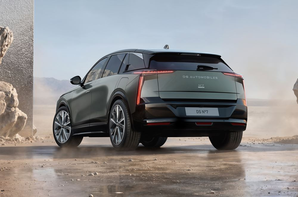 Le SUV électrique DS N°7 E-Tense FWD Long Range offre jusqu'à 740 km d'autonomie WLTP