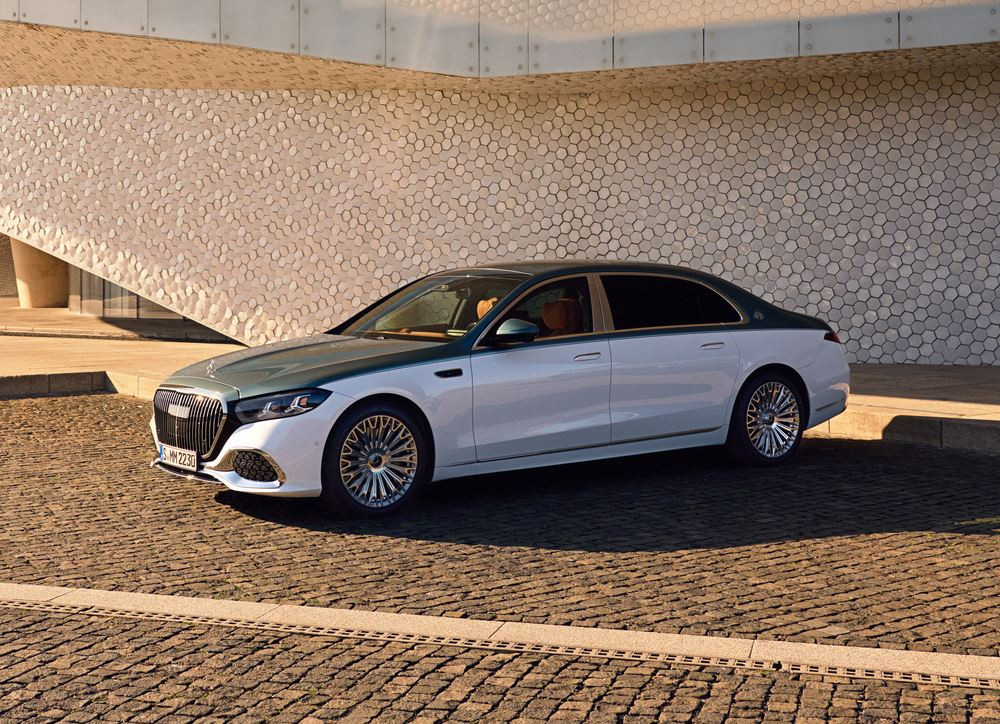 La limousine de luxe Mercedes-Maybach Classe S reçoit une mise à jour complète