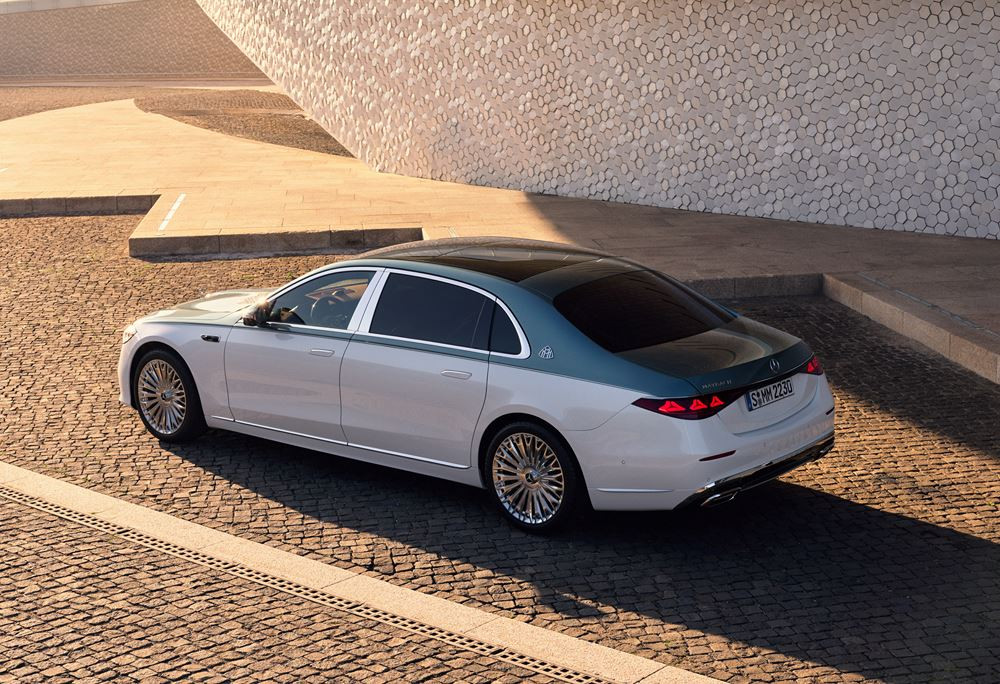 La limousine de luxe Mercedes-Maybach Classe S reçoit une mise à jour complète