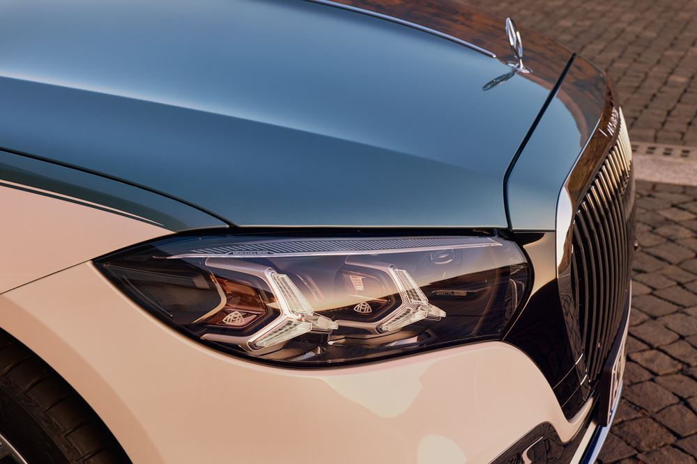 La limousine de luxe Mercedes-Maybach Classe S reçoit une mise à jour complète