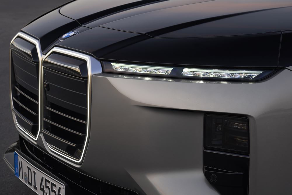 La limousine de luxe BMW Série 7 intègre les technologies de la Neue Klasse