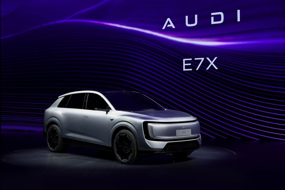L'AUDI E7X électrique affiche une silhouette imposante de grand SUV