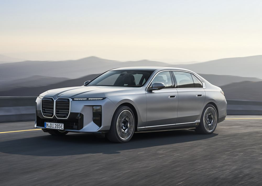 La limousine de luxe électrique BMW i7 intègre les technologies de la Neue Klasse