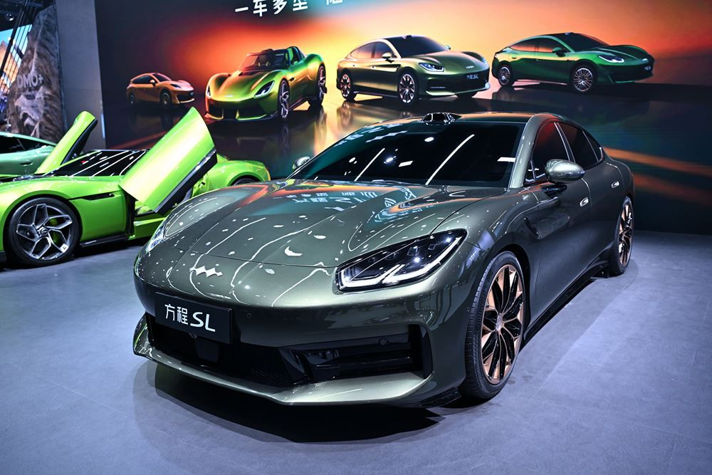 La Formula S de Fangchengbao est une berline personnalisable capable de multiples configurations