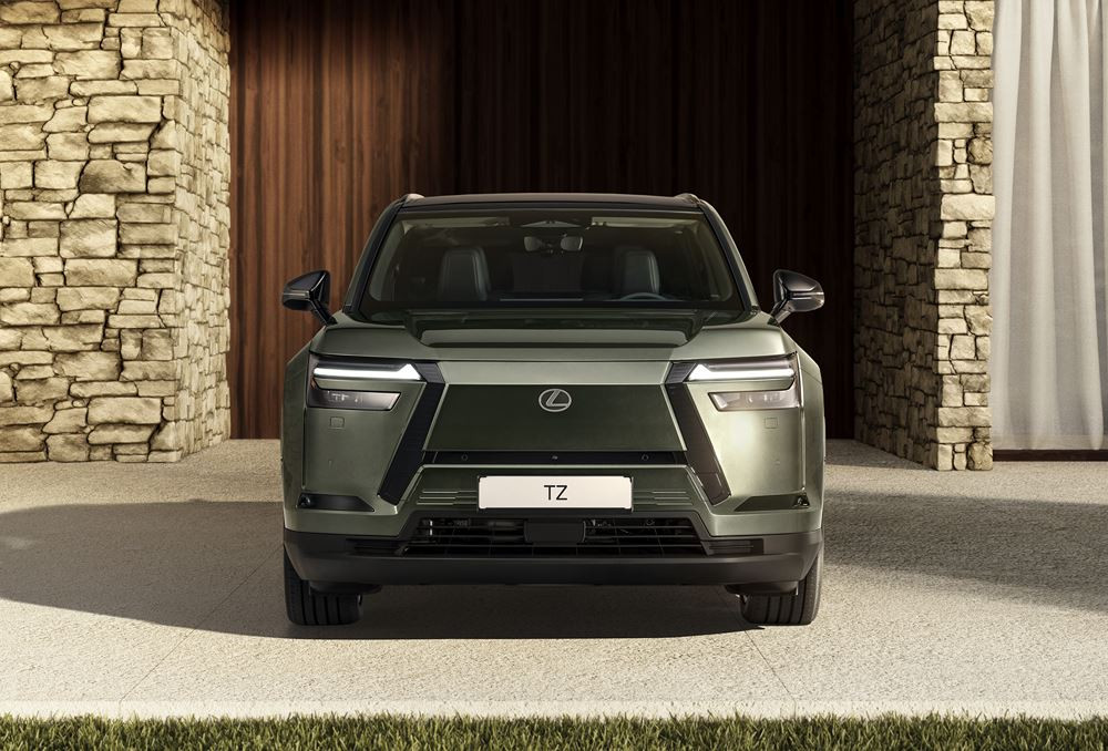 Le SUV électrique à batterie Lexus TZ offre six places sur trois rangées de sièges