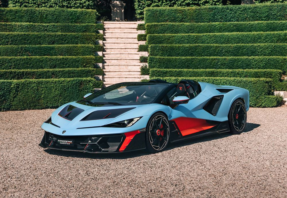 La Lamborghini Fenomeno Roadster embarque un bloc V12 hybride développant 1080 ch