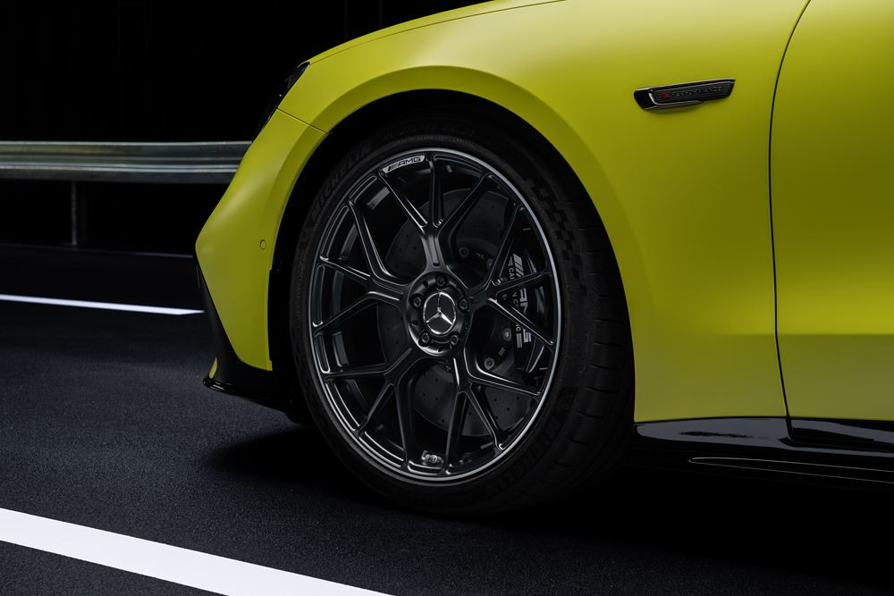 Le coupé 4 portes Mercedes-AMG GT délivre jusqu'à 1 169 ch de puissance maximale