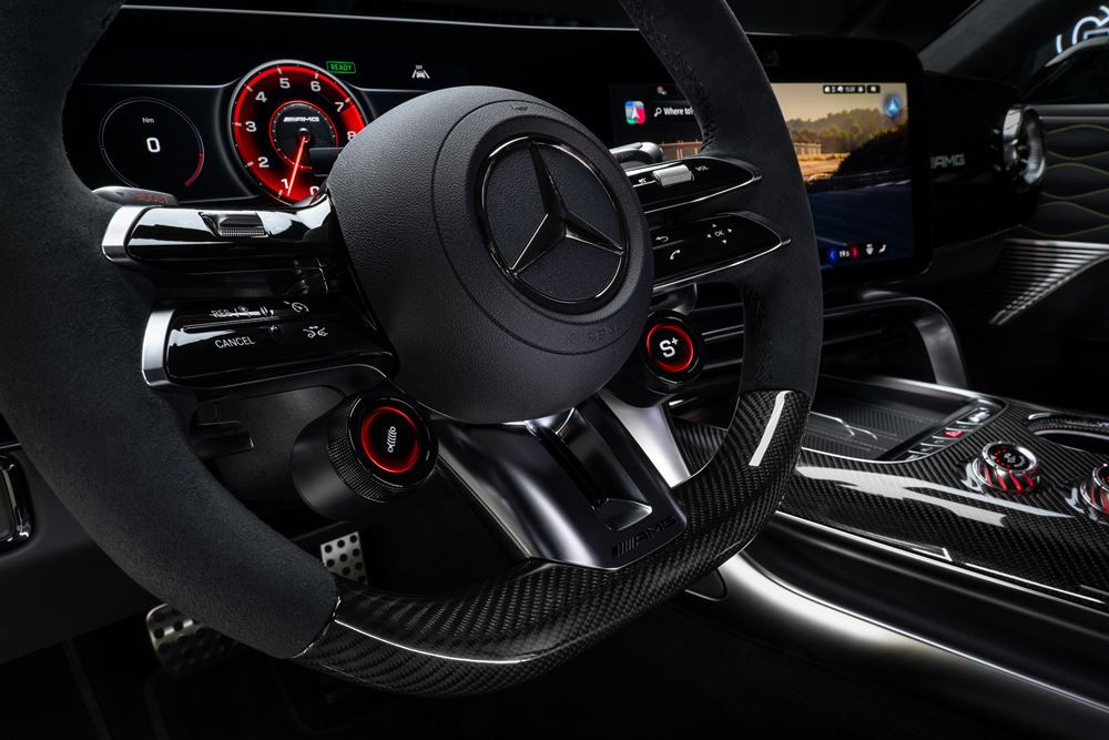 Le coupé 4 portes Mercedes-AMG GT délivre jusqu'à 1 169 ch de puissance maximale