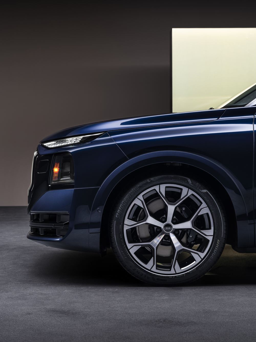 Le grand SUV familial Audi Q9 est le nouveau modèle premium phare du portefeuille Audi