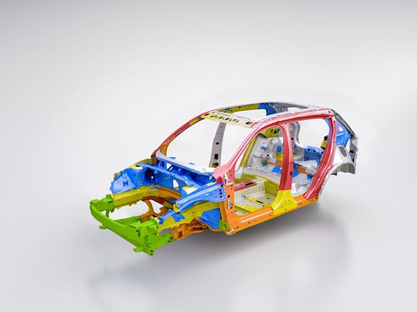 Le Volvo XC40 électrique bénéficie d'une structure frontale revue de fond en comble