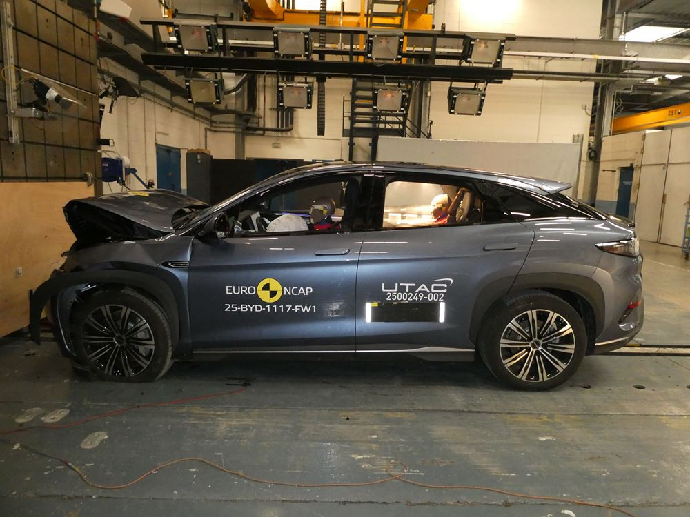 Le grand SUV électrique Byd Sealion 7 obtient cinq étoiles aux crash-tests Euro NCAP 2025