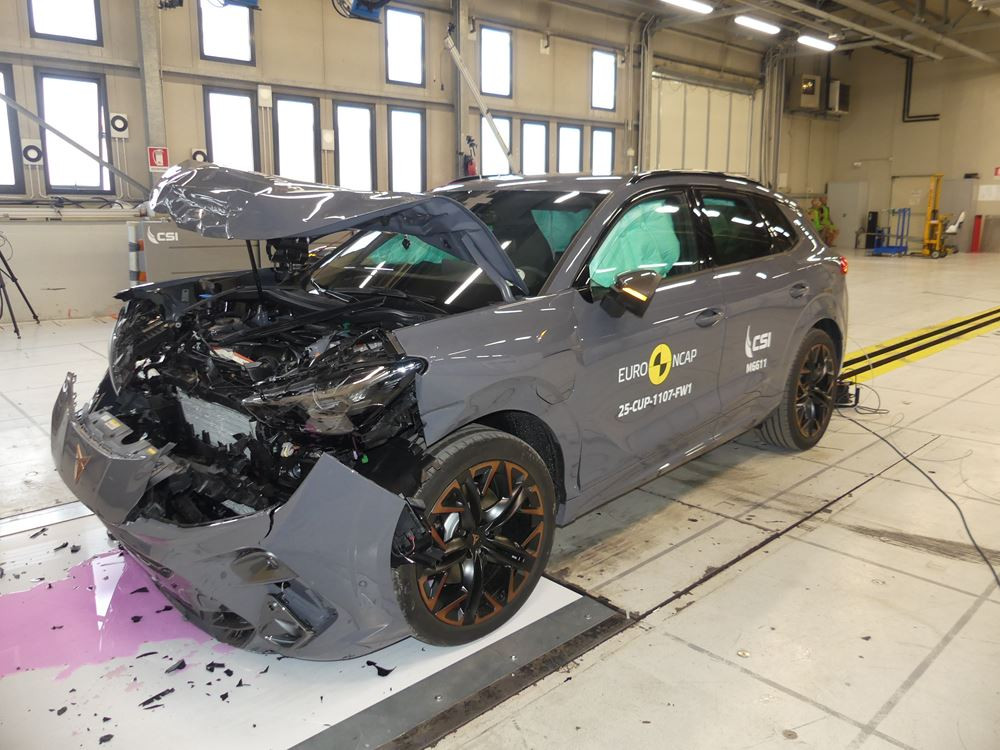 Le SUV électrique de taille moyenne Geely EX5 obtient cinq étoiles aux crash-tests Euro NCAP 2025