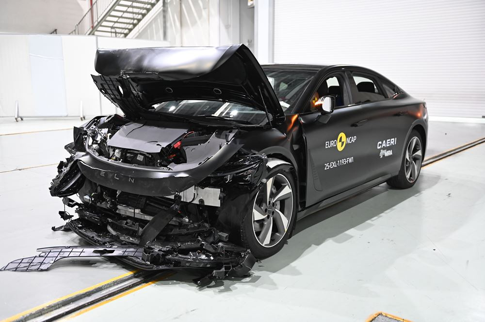 La berline électrique Exlantix ES obtient cinq étoiles aux crash-tests Euro NCAP 2025