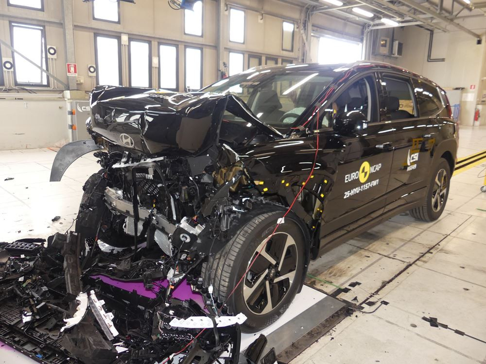 Le grand SUV électrique Hyundai Ioniq 9 obtient cinq étoiles aux crash-tests Euro NCAP 2025