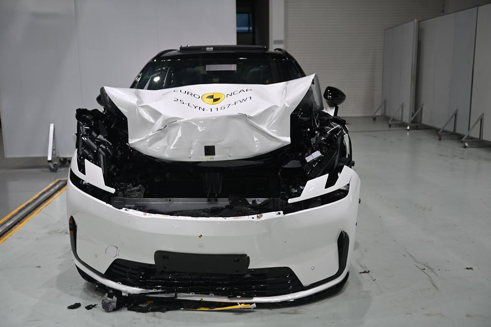 Le grand SUV électrique Lynk & Co 08 obtient cinq étoiles aux crash-tests Euro NCAP 2025