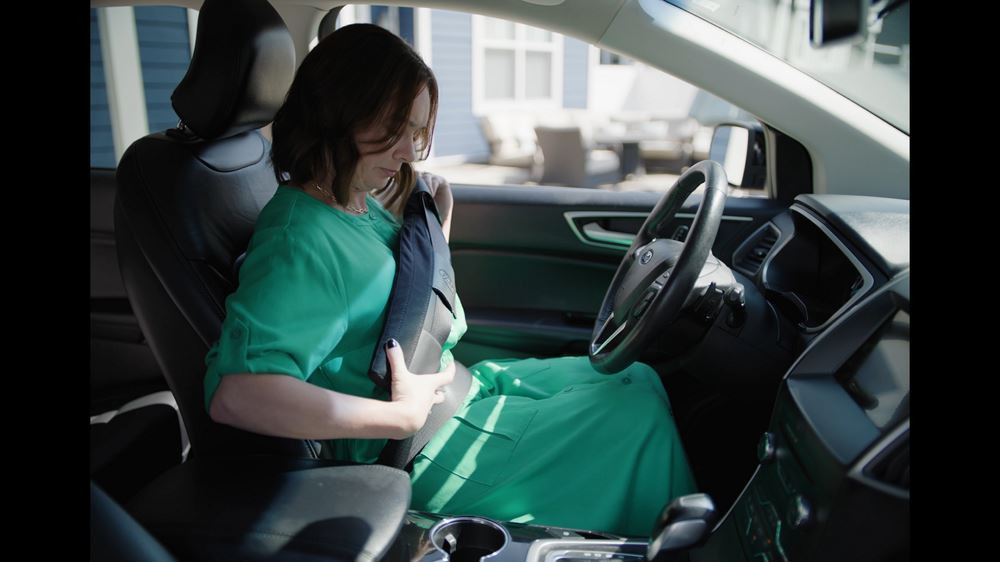 La SupportBelt de Ford contribue au bien-être de toute personne ressentant une gêne avec la ceinture de sécurité