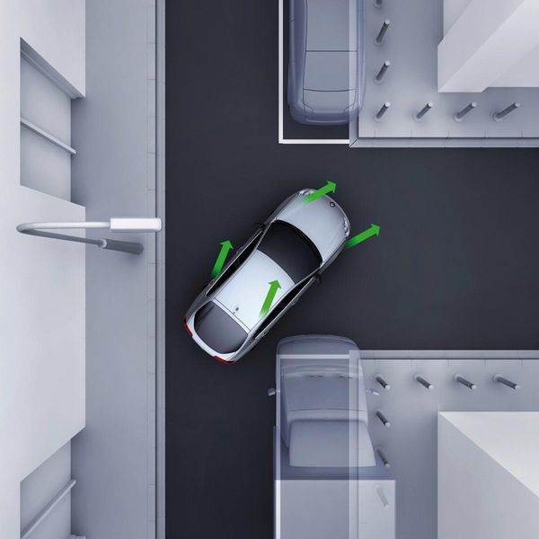 Retour sur le Châssis 4Control à quatre roues directrices de la Renault Laguna