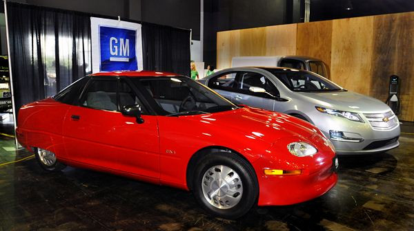 Retour sur la première voiture électrique EV1 produite en série par General Motors